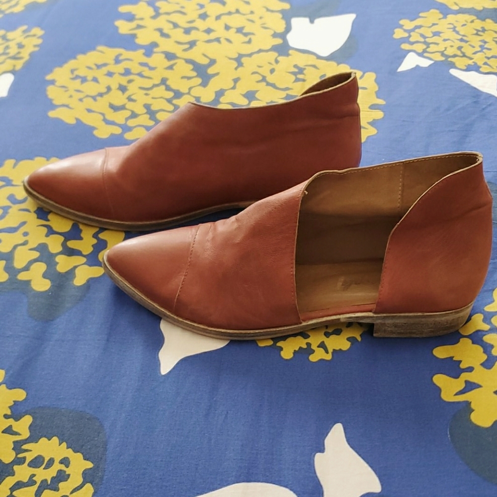 Free People Royale 38/8 Booties Whiskey Like New